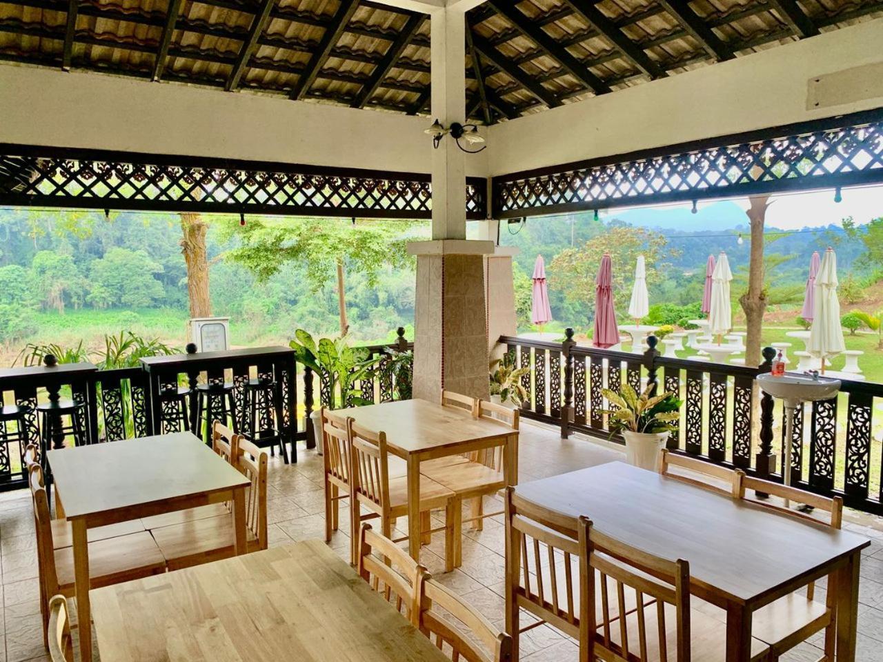 Asiacamp Taman Negara Resort Kuala Tahan Exteriér fotografie